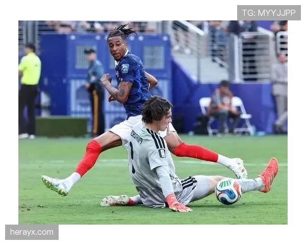 法国3-0完胜瑞典：强势晋级2026世界杯16强